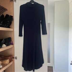 Three Dots ribbed long sleeve turtleneck midi dress